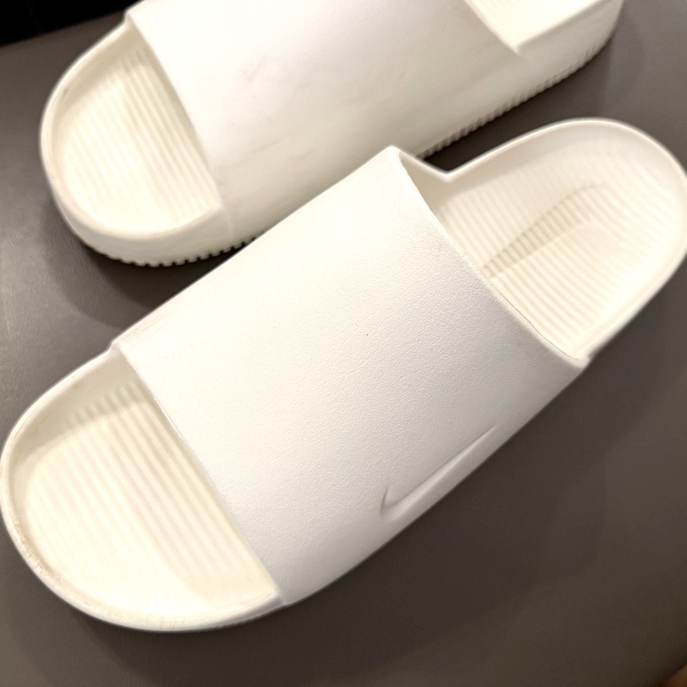 Men’s Nike Calm White Slides Size 9